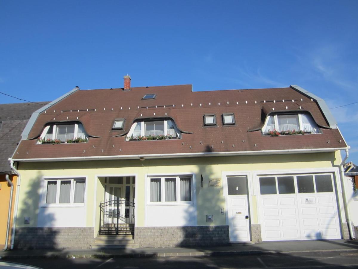 Kantor Vendeghaz Hotel Zalaegerszeg Buitenkant foto